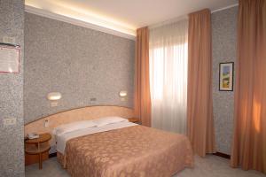 Hotel Iris