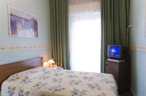 Hotel Carillon