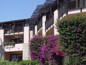 Swadeshi Sporting Hotel