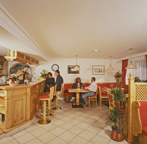 Hotel La Fradora - Dolomites Hotel