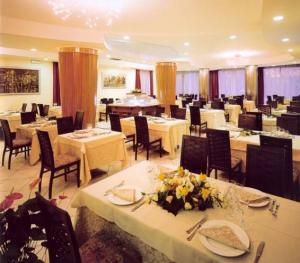 Aris Hotel