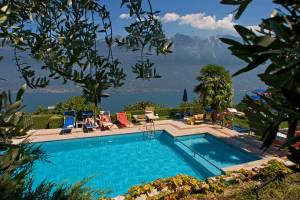 Village Hotel Lucia