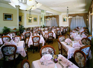 Village Hotel Lucia