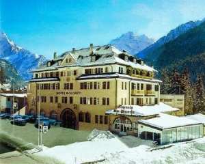 Schloss Hotel Dolomiti