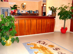 Kalos Hotel
