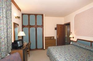 Hotel Elena