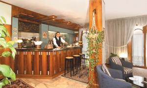 Hotel Elena
