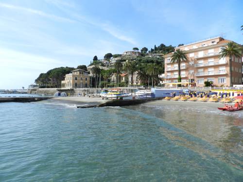 Hotel Golfo E Palme