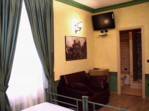 Almes Roma B&B