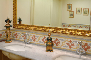 Ares Hotel