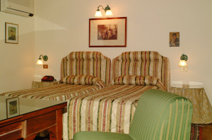 Ares Hotel