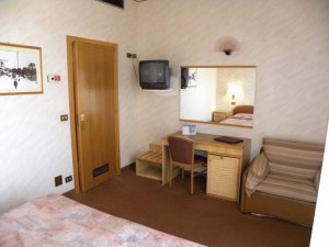 Eden Hotel