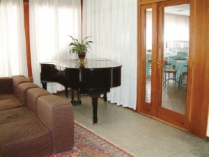 Hotel Holidays