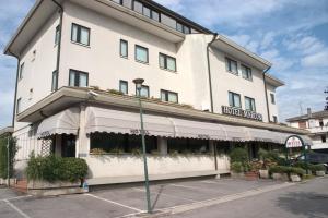 Hotel Marconi