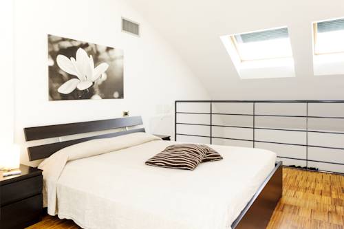 Isola Apartments