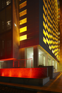 Breaking Business Hotel