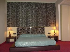 Hotel - Motel Flower