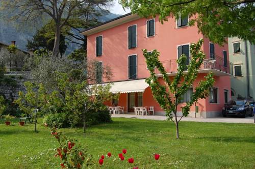 Albergo Garn?? Delle Rose