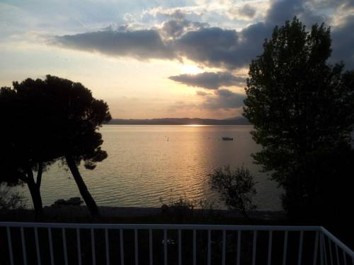 Hotel Saviola Lake
