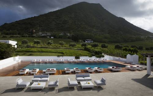 Capofaro Malvasia & Resort
