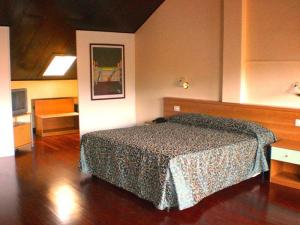 Ares Hotel