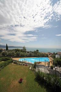 Residence I Vigneti Del Garda