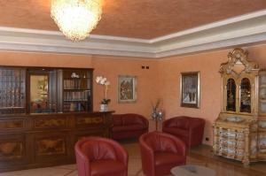 Hotel Confine