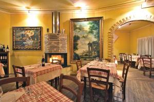 Seven Cortona