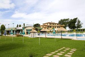 Seven Cortona