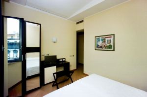 Hotel Naples