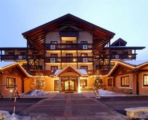 Golf Hotel