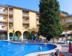 Hotel Bisesti