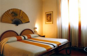 Hotel Diana