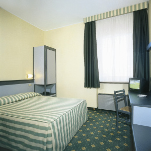 Hotel Embassy