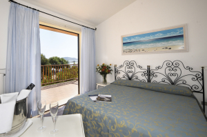 Blu Hotel Laconia Village