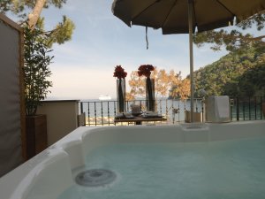 Eight Hotel Paraggi