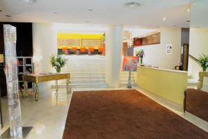 Aston Hotel