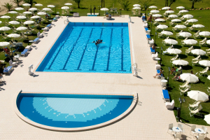Roses Hotel