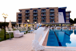 Roses Hotel