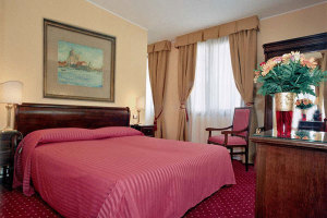 Acca Hotel
