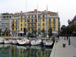 Hotel Metropole