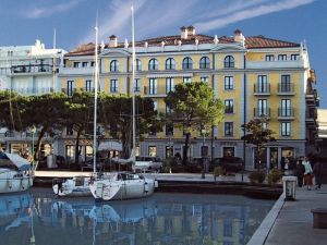 Hotel Metropole