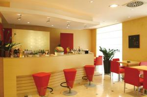 Holiday Inn Milan Garibaldi Station