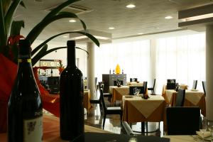 Record Hotel