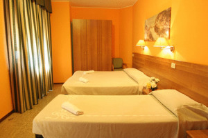 Hotel Corona