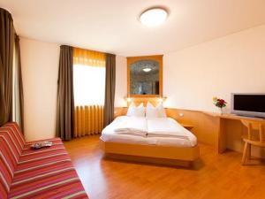 Astor Hotel
