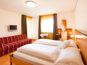 Astor Hotel