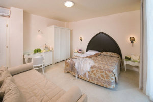 Baia Del Mar Suite Hotel