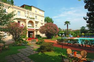 Hotel Benaco