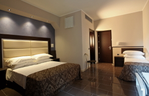 Hotel Five
